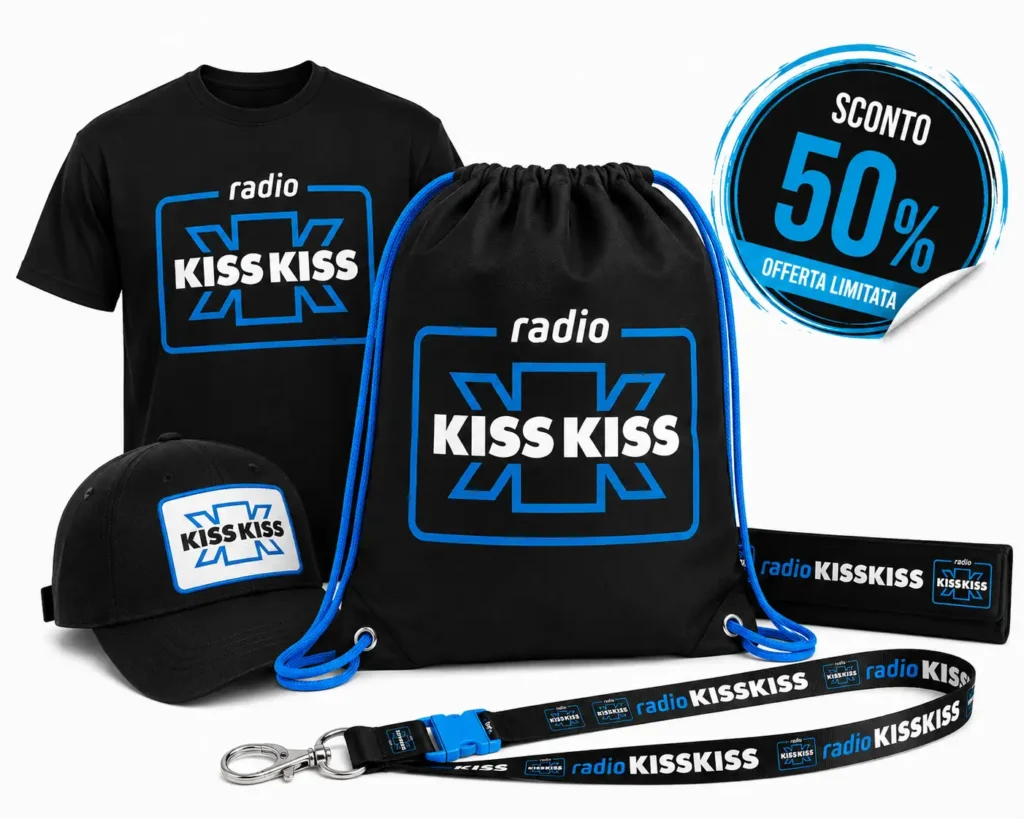 Premium Bag Kiss Kiss Way IN OFFERTA con t-shirt ufficiale, cappellino, gym bag, lanyard, fascia personalizzata e pass VIP Area del tour Radio Kiss Kiss Way 2026